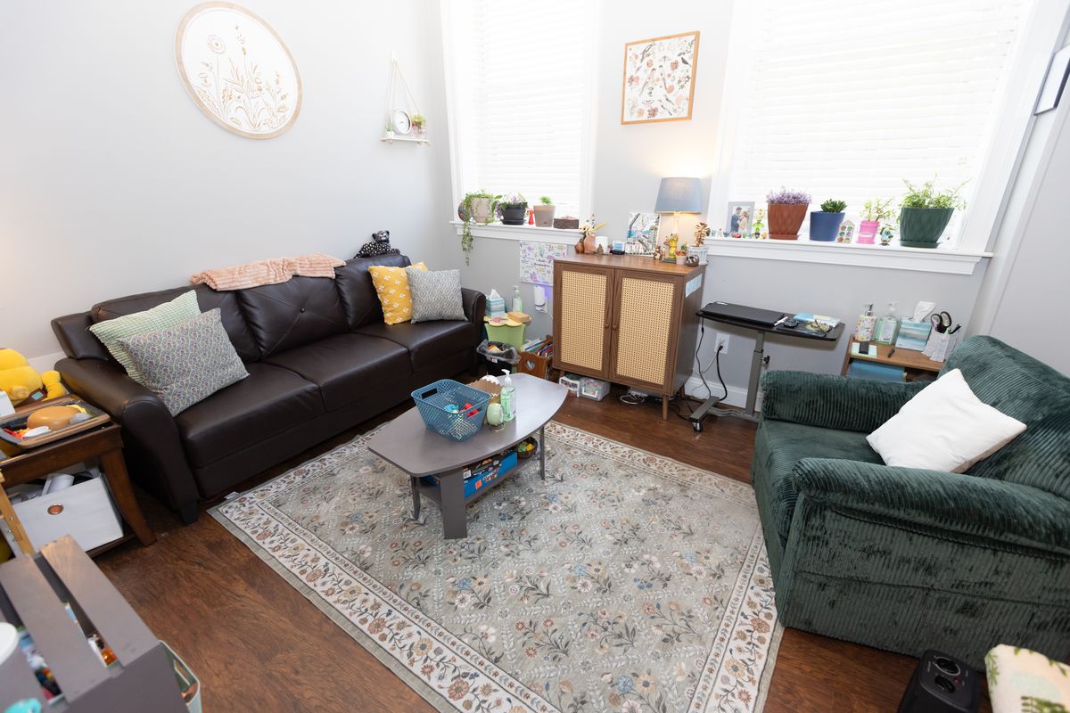Another therapy room — Seasons Counseling Culpeper